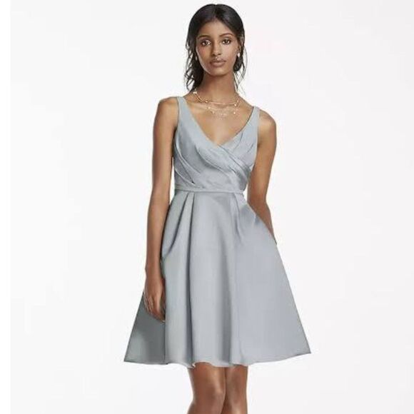 David's Bridal Dresses & Skirts - NWT David's Bridal Gray Satin Pleated Cocktail Dress Pockets 2 Mercury Formal
